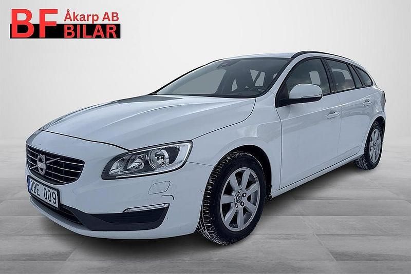 Vit Begagnad 2013 Volvo V60 Kinetic Kombi | 129 500 kr (Lite dyr) - Bild 1/4