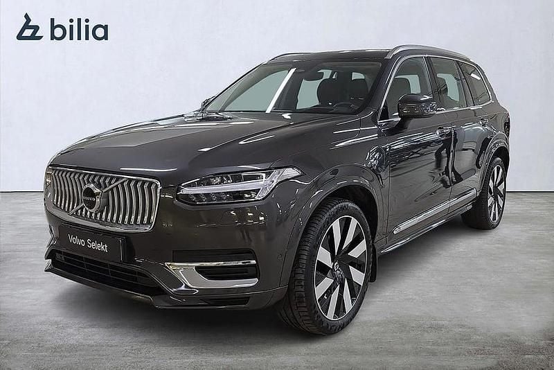 Grå Begagnad 2023 Volvo XC90 Ultimate SUV | 689 000 kr (Marknadspris) - Bild 1/3
