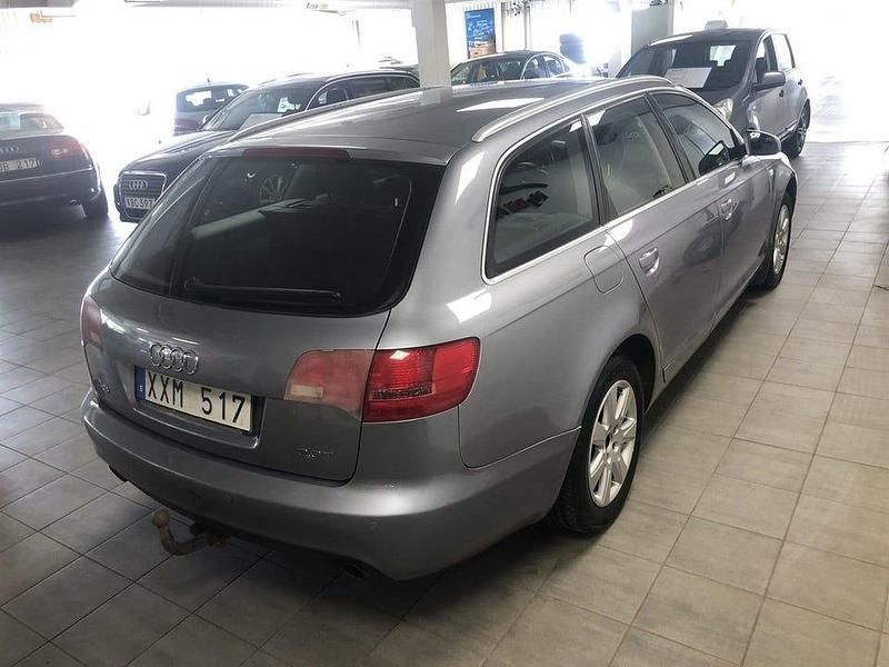 Begagnad Audi A6 Proline 170 HK (125 kW) 2006 Silver Kombi