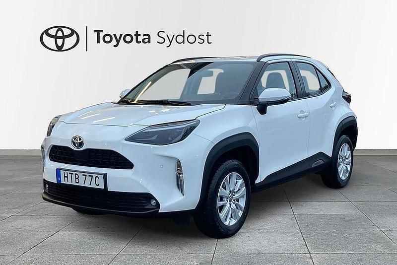 Begagnad Toyota Yaris Cross Active 92 HK (67 kW) 2022 Vit SUV