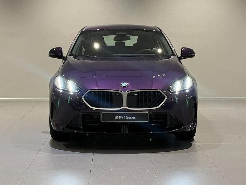 Ny BMW 120 M Sport 2026 Lila Halvkombi