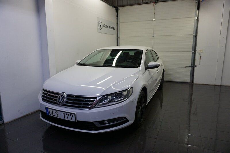 Vit Begagnad 2013 VW CC Sedan | 119 900 kr (Marknadspris) - Bild 1/4