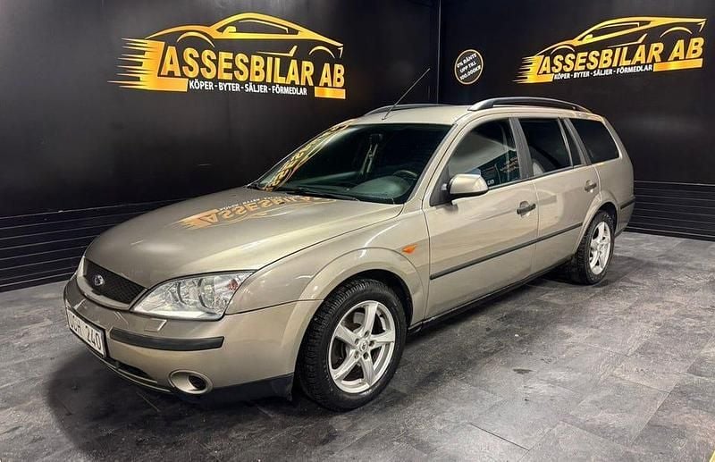 Silver Begagnad 2003 Ford Mondeo Kombi | 24 900 kr (Marknadspris) - Bild 1/4