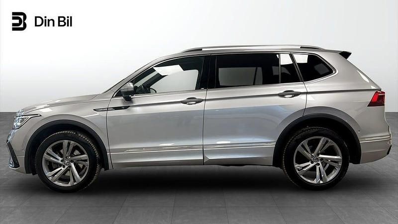 Begagnad VW Tiguan Allspace R-line 200 HK (147 kW) 2023 Silver SUV