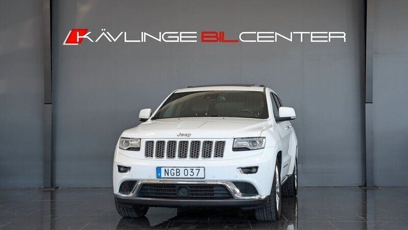 Vit Begagnad 2016 Jeep Grand Cherokee Summit SUV | 229 900 kr (Marknadspris) - Bild 1/4