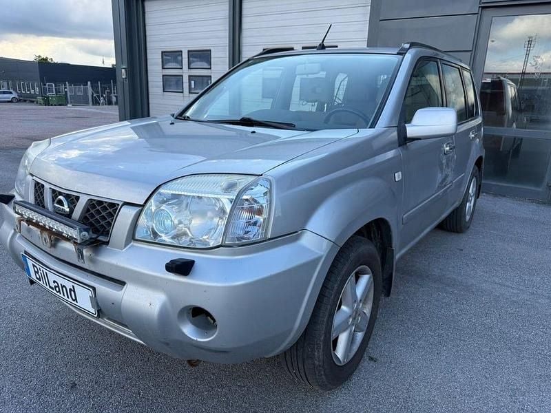 Silver Begagnad 2007 Nissan X-Trail SUV | 24 900 kr - Bild 1/4