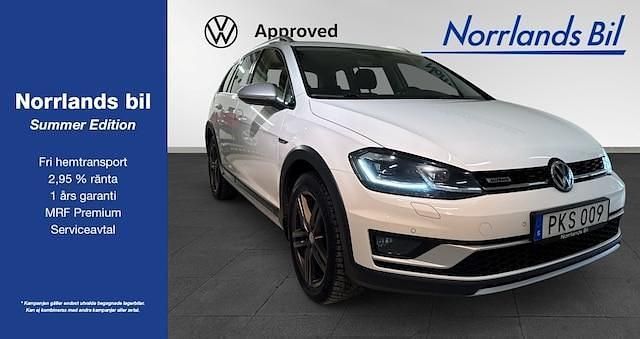 Vit Begagnad 2017 VW Golf Alltrack Kombi | 159 000 kr (Marknadspris) - Bild 1/4