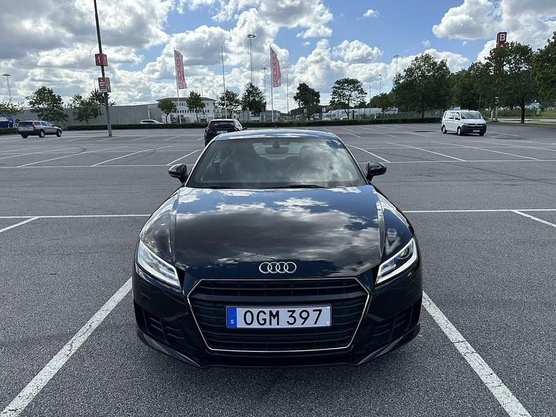 Svart Begagnad 2017 Audi TT S-Line Sportkupé | 200 000 kr (Bra pris) - Bild 1/4