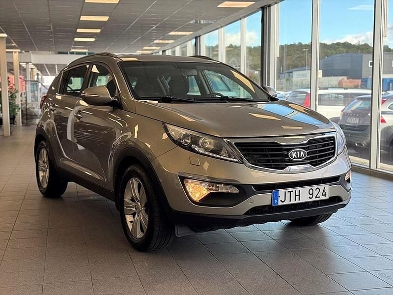 Grå Begagnad 2012 Kia Sportage SUV | 79 900 kr (Bra pris) - Bild 1/3