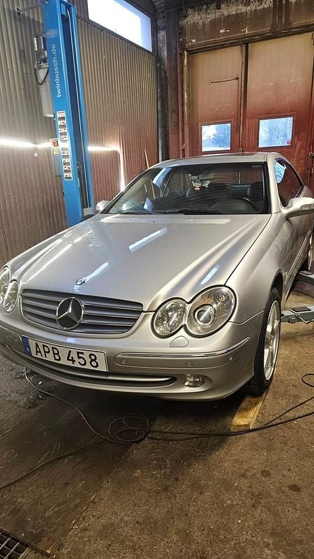 Begagnad Mercedes CLK320 218 HK (160 kW) 2003 Sportkupé