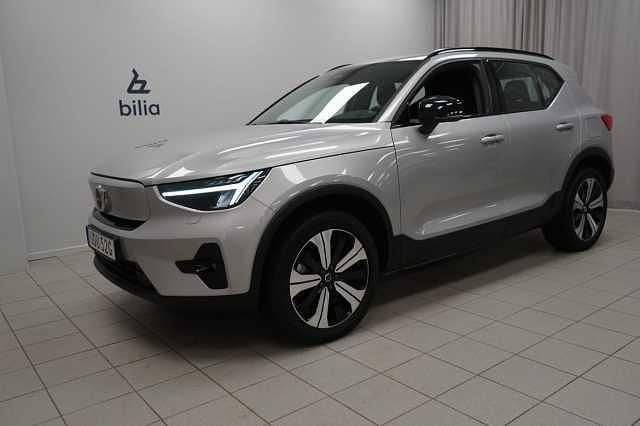 Silver Begagnad 2022 Volvo XC40 Plus SUV | 354 900 kr - Bild 1/3