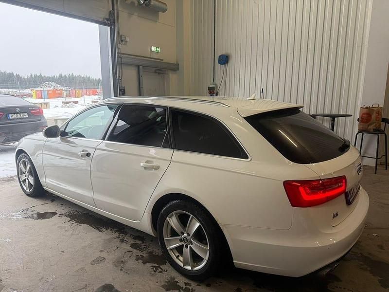 Begagnad Audi A6 177 HK (130 kW) 2014 Svart Kombi