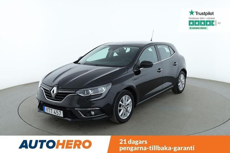 Svart Begagnad 2017 Renault Mégane IV Halvkombi | 124 000 kr (Marknadspris) - Bild 1/4