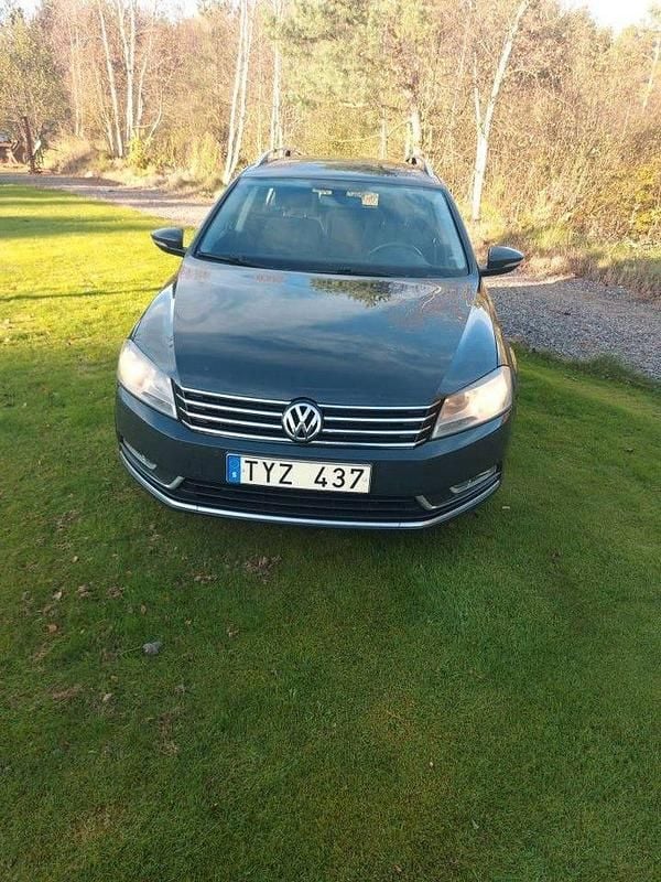 Begagnad VW Passat 150 HK (110 kW) 2012 Grå Kombi
