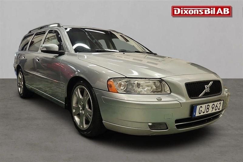 Silver Begagnad 2007 Volvo V70 Momentum Kombi | 57 500 kr (Marknadspris) - Bild 1/4