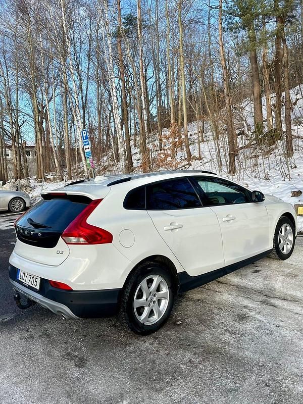 Begagnad Volvo V40 CC Pro 150 HK (110 kW) 2019 Kombi