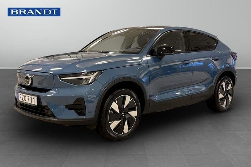 Blå Begagnad 2024 Volvo EC40 Core SUV | 389 900 kr (Marknadspris) - Bild 1/3