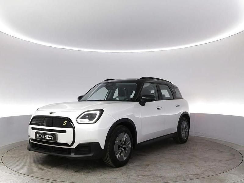 Begagnad Mini Countryman Classic 233 kW (317 HK) 2024 Vit SUV