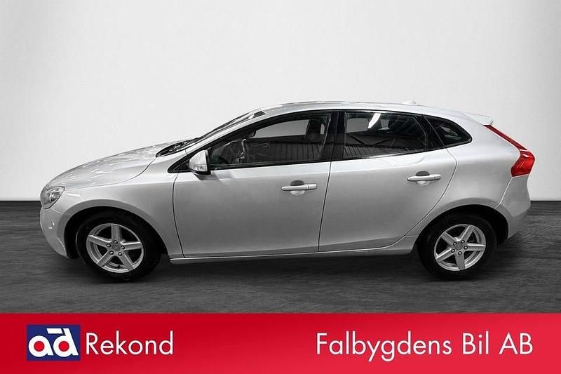 Begagnad Volvo V40 Kinetic 116 HK (85 kW) 2013 Grå Halvkombi