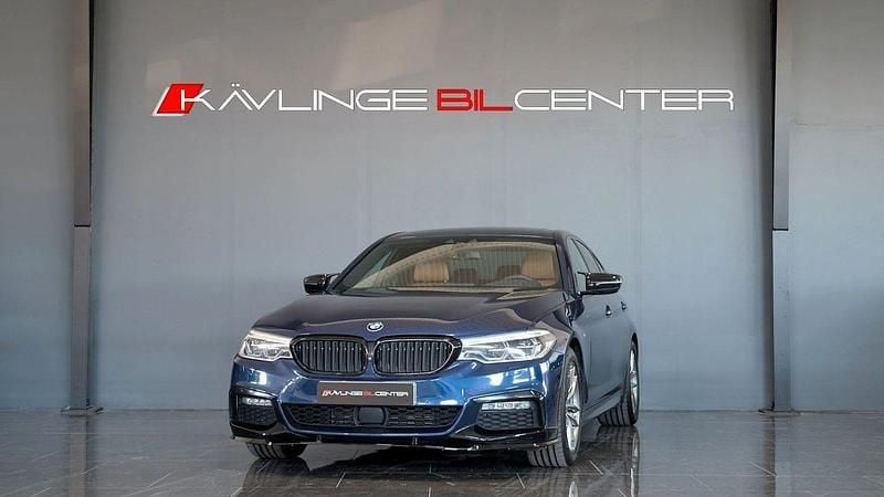 Blå Begagnad 2017 BMW 530 M Sport Sedan | 284 000 kr (Bra pris) - Bild 1/4