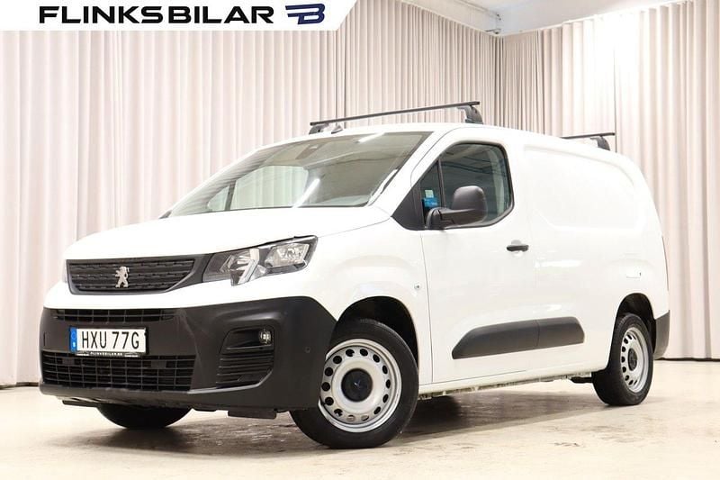 Vit Begagnad 2021 Peugeot Partner Minibuss | 159 900 kr (Bra pris) - Bild 1/4
