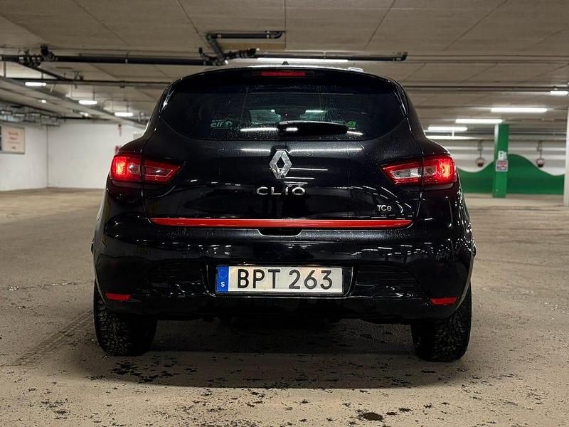 Begagnad Renault Clio IV 90 HK (66 kW) 2014