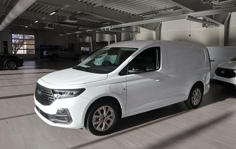 Vit Begagnad 2026 Ford Transit Pickup | 525 250 kr - Bild 1/1