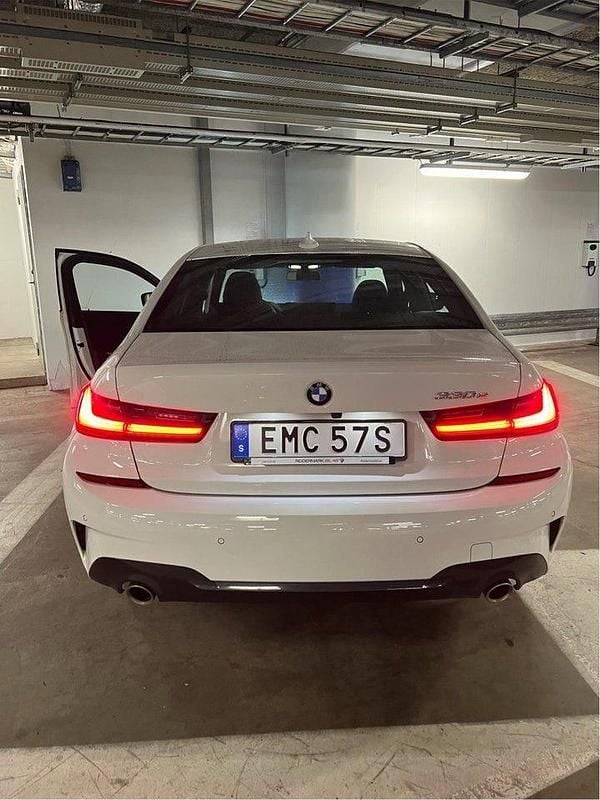 Begagnad 2020 BMW 330 M Sport Sedan | 325 000 kr - Bild 1/4