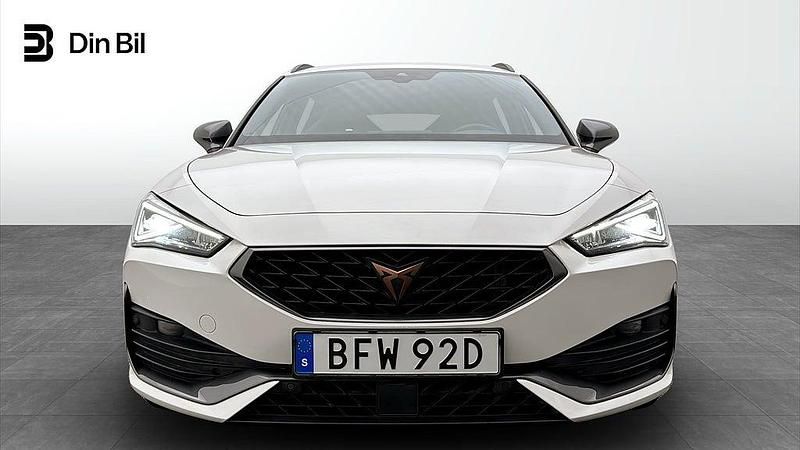 Begagnad Cupra Leon VZ 150 HK (110 kW) 2023 Candy white Kombi