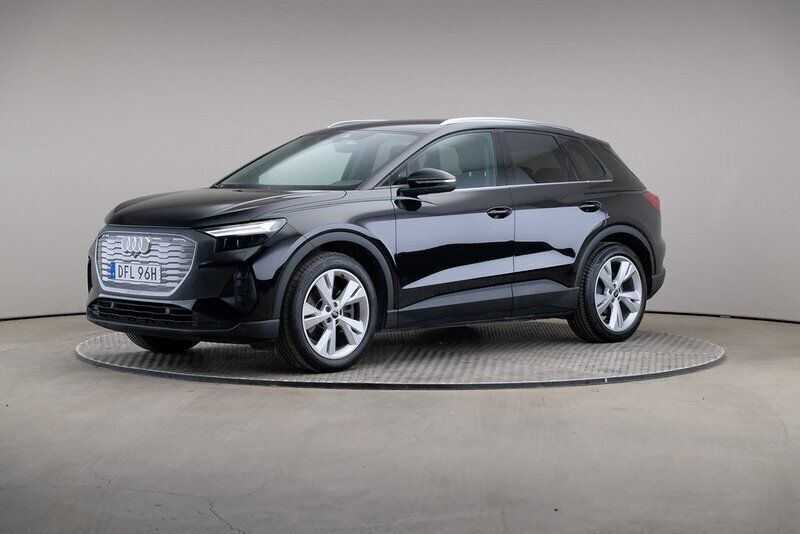 Svart (mytsvart (metallic)) Begagnad 2022 Audi Q4 e-tron Proline SUV | 329 000 kr (Bra pris) - Bild 1/4