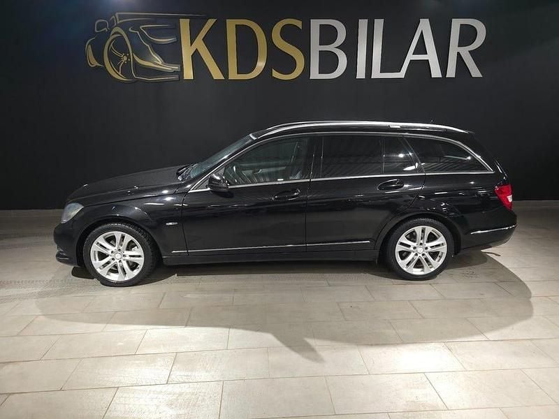 Svart Begagnad 2011 Mercedes C220 Avantgarde Kombi | 129 900 kr (Marknadspris) - Bild 1/4