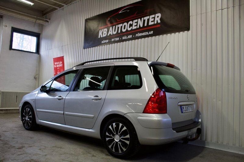 Begagnad Peugeot 307 136 HK (100 kW) 2008 Ljusgrå Kombi