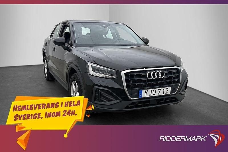 Svart Begagnad 2024 Audi Q2 Proline SUV | 289 900 kr (Marknadspris) - Bild 1/3