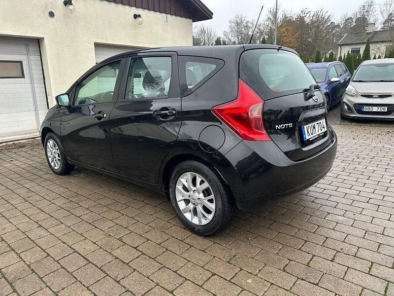 Begagnad Nissan Note 80 HK (58 kW) 2015 Svart Halvkombi