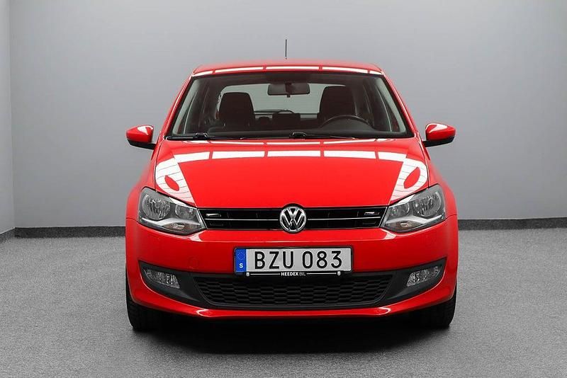 Begagnad VW Polo 86 HK (63 kW) 2013 Flash red Halvkombi
