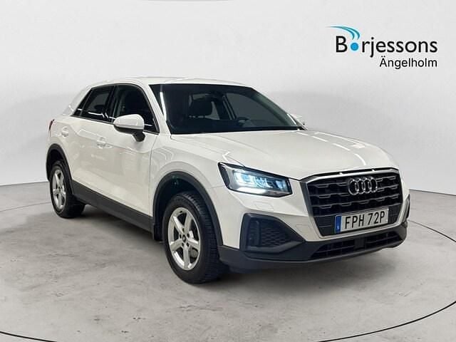 Vit Begagnad 2022 Audi Q2 Proline SUV | 259 000 kr (Marknadspris) - Bild 1/4