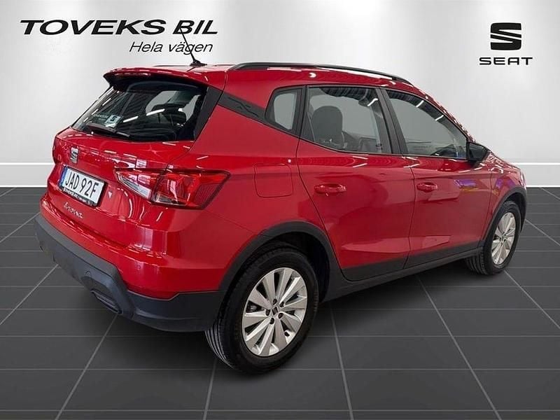 Begagnad Seat Arona Style 110 HK (80 kW) 2023 Pure red SUV