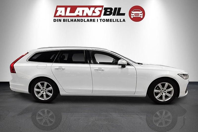 Begagnad Volvo V90 R-Design 190 HK (139 kW) 2017 Vit Kombi