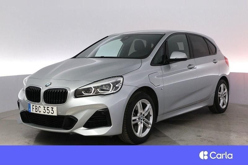 Silver Begagnad 2019 BMW 225 Active Tourer M Sport Minibuss | 212 900 kr (Bra pris) - Bild 1/4
