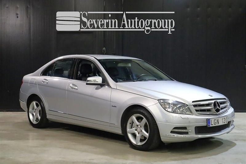 Silver Begagnad 2011 Mercedes C220 Avantgarde Sedan | 109 900 kr (Bra pris) - Bild 1/4
