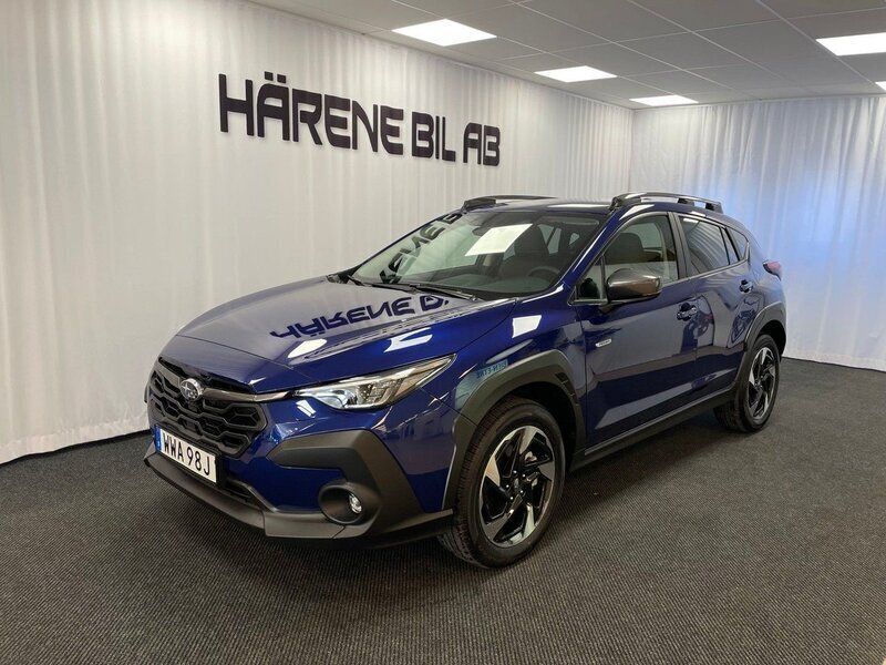 Blå (sapphire blue pearl) Ny 2024 Subaru Crosstrek Halvkombi | 426 800 kr (Marknadspris) - Bild 1/4
