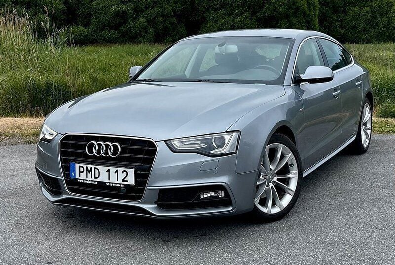 Grå Begagnad 2016 Audi A5 Sportback Sport Halvkombi | 144 900 kr (Marknadspris) - Bild 1/4