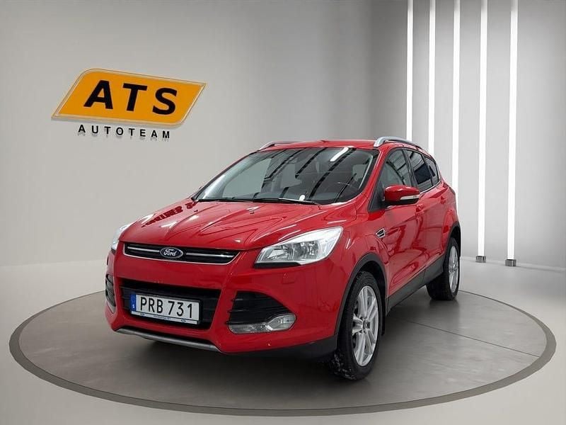 Begagnad Ford Kuga Titanium S 150 HK (110 kW) 2014 Röd SUV