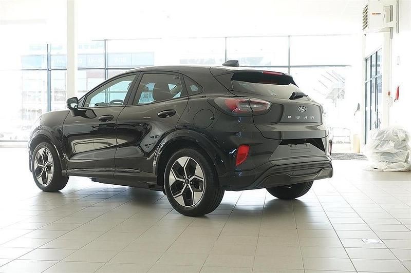 Begagnad Ford Puma Gen-E 124 kW (169 HK) 2025 Svart (agate black metallic) SUV