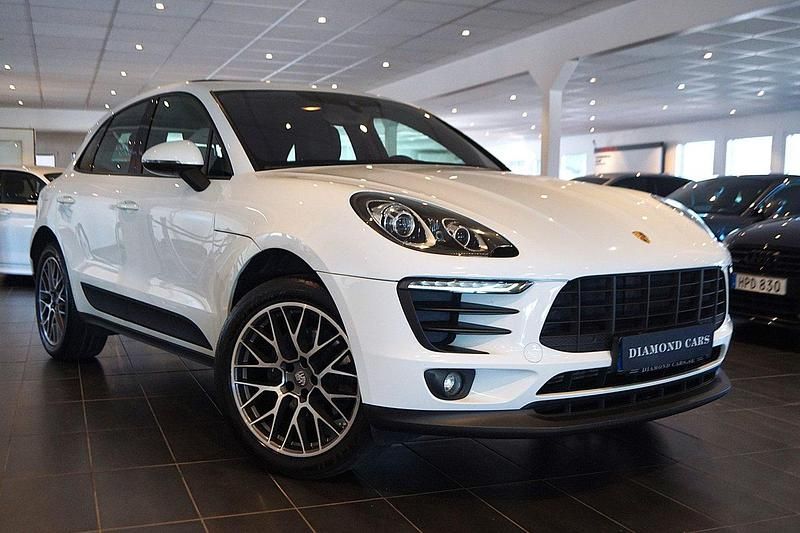 Vit Begagnad 2018 Porsche Macan SUV | 369 000 kr (Lite dyr) - Bild 1/4
