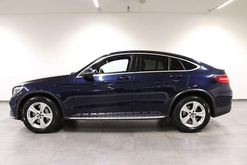 Begagnad Mercedes GLC250 AMG line 204 HK (150 kW) 2018 Mörkblå Sportkupé