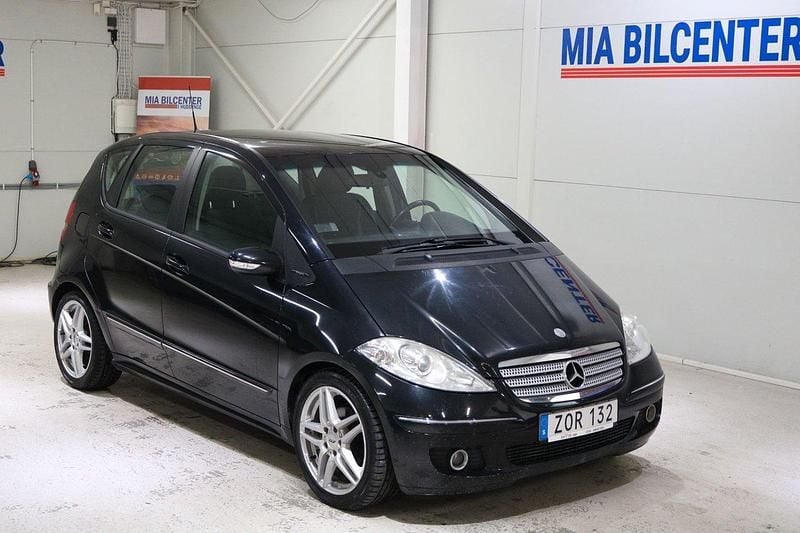 Svart Begagnad 2006 Mercedes A180 Avantgarde Halvkombi | 29 000 kr (Marknadspris) - Bild 1/4