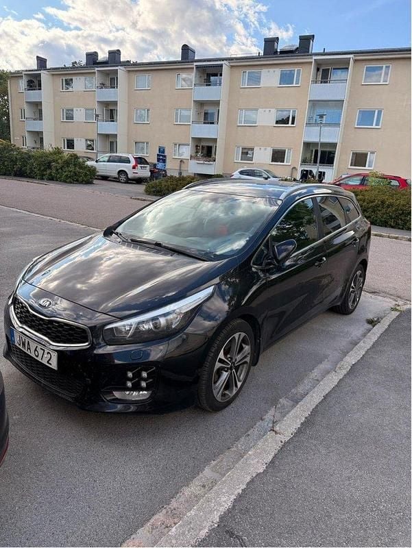 Svart Begagnad 2016 Kia Ceed Sportswagon GT-Line Kombi | 75 000 kr (Bra pris) - Bild 1/4