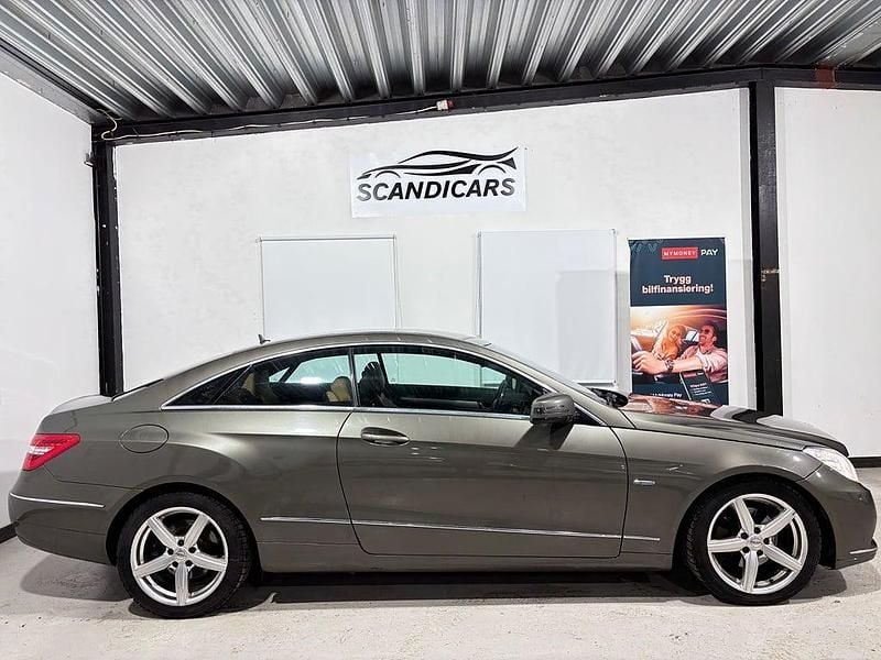 Begagnad Mercedes E220 170 HK (125 kW) 2010 Grå Sportkupé