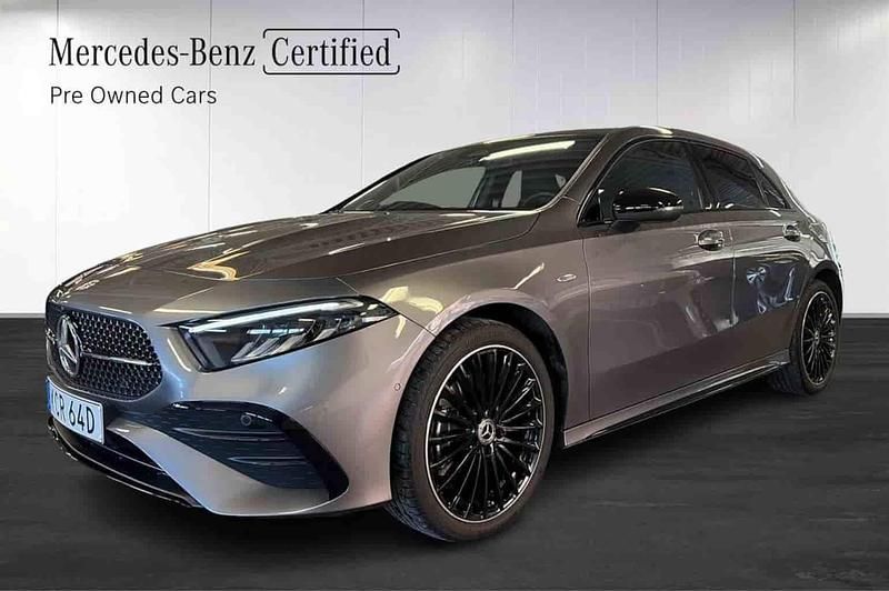 Begagnad Mercedes A250 2026 Grå Halvkombi